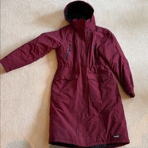 Lands' End Women's Long Hooded Ski Jacket in Burgundy
